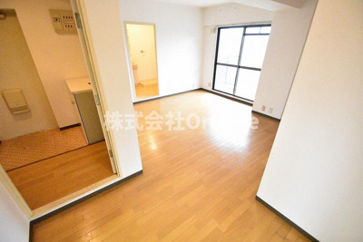 【居間・リビング】 | ルミエール久宝寺