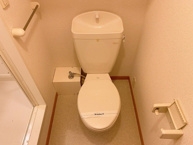 レオパレスＴａｋａｒａｚｕｋａのトイレ