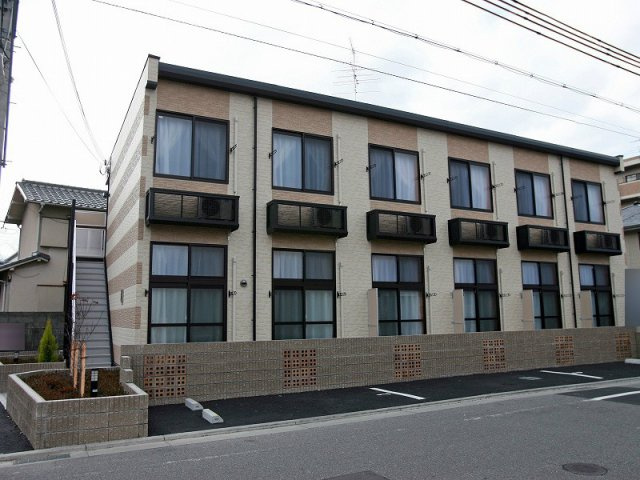 レオパレスＴａｋａｒａｚｕｋａの外観