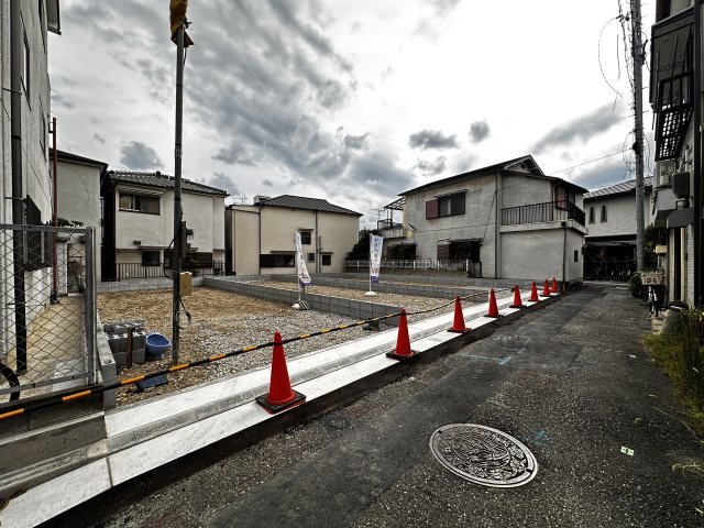 FreeLife潮江Ⅱ　2号地の前面道路含む現地写真