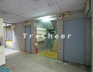 【エントランス】