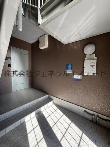 トゥインクルB棟のロビー