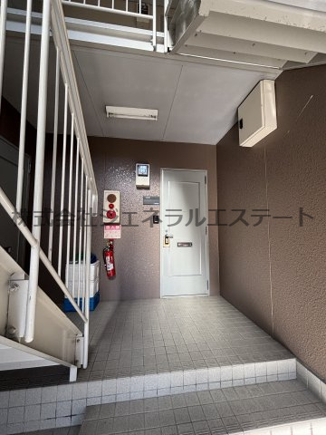トゥインクルB棟のロビー