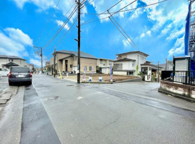 【前面道路含む現地写真】 | 〈新築戸建〉旭区中白根4丁目/長期優良住宅！駐車場2台可/小学校10分/4LDK | 前面道路含む現地写真です