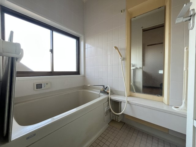 【浴室】 | 深谷市横瀬　中古戸建 | 2階風呂