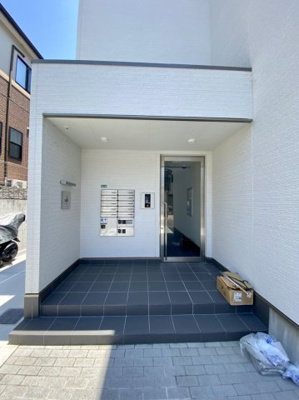 【エントランス】 | Adi Ⅰ