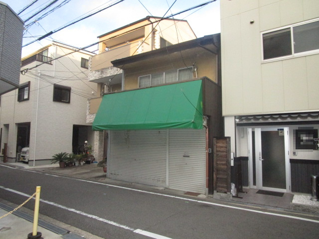 大阪市西成区玉出中１丁目の旅館の周辺