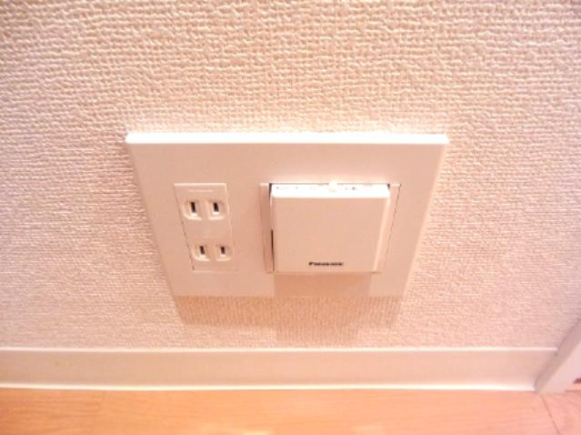 ParkAxis秋葉原の設備|パークアクシス秋葉原の取り外し可能な非常灯付きです