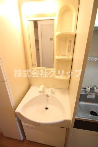 ヴェルト新川崎の独立洗面台