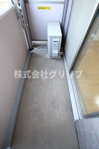ヴェルト新川崎のバルコニー