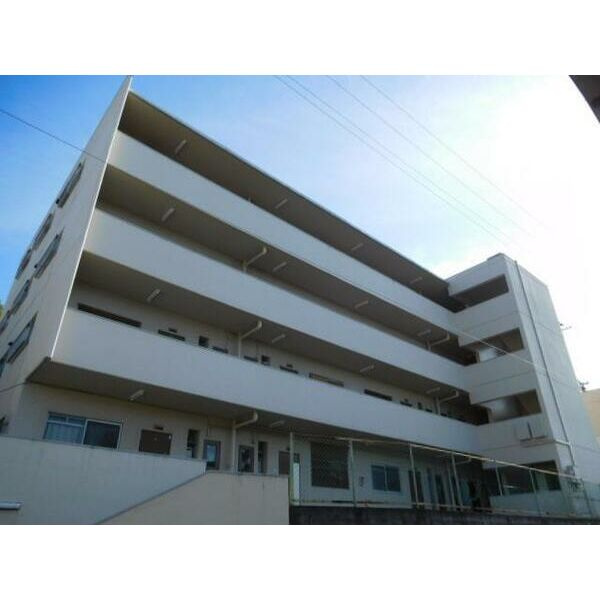 クロバーハイツ