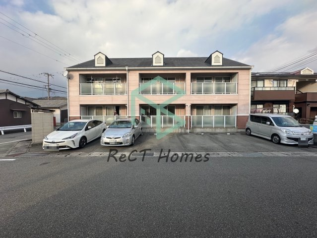 サンシャインBの駐車場