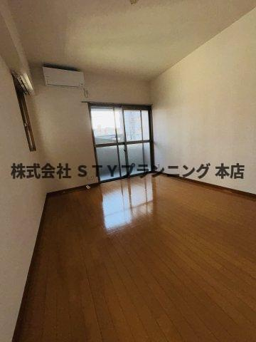 仲介手数料０円！メゾン浅井の居間・リビング