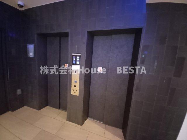 セレニテ神戸元町クレアのロビー