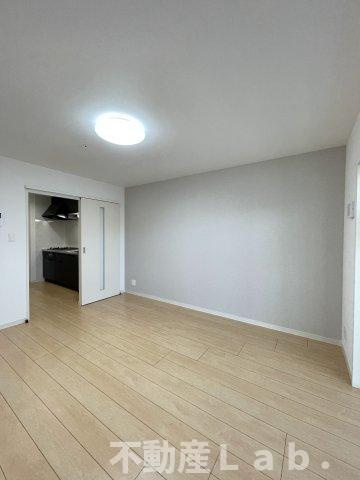 オレンジの内装