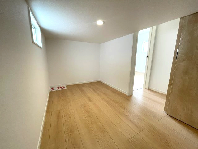 佐伯区八幡一丁目　№34992の収納|小屋裏物入3.5帖