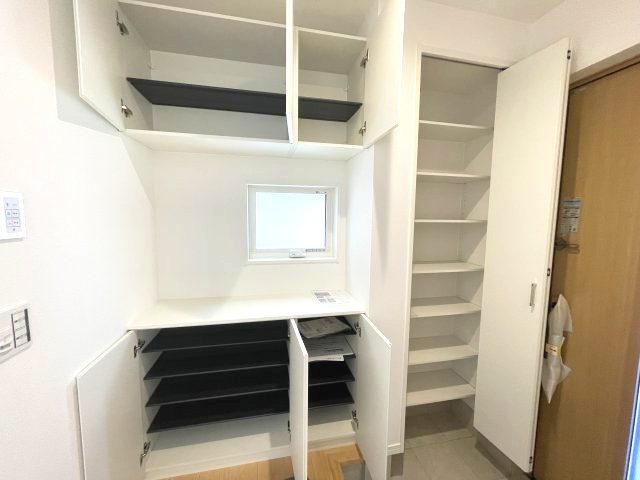 佐伯区八幡一丁目　№34992の収納|シューズボックス