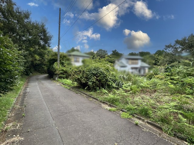 伊豆富士見ニュータウン別荘地⑫の前面道路含む現地写真