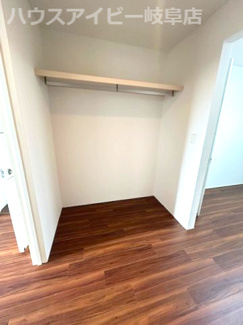 【収納】 | 瑞穂市田之上ミサワホームさん施工中古住宅築26年！太陽光発電システム搭載！広々お庭スペースもあります | 瑞穂市田之上ミサワホームさん施工中古住宅築26年！太陽光発電システム搭載！広々お庭スペースもあります