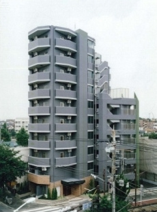 【外観】 | グランヴァン中野江古田 | 鉄筋コンクリート造のがっちりとした建物。