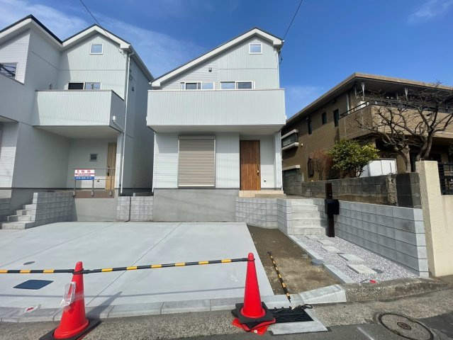 横浜市栄区飯島町 新築戸建て【仲介手数料無料】カースペース2台