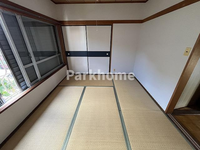 槇山町貸家の収納