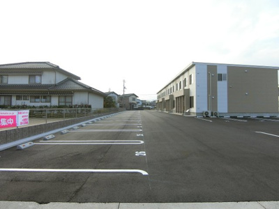 【駐車場】 | シャイニーヒルズ