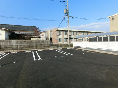 【駐車場】 | シャイニーヒルズ