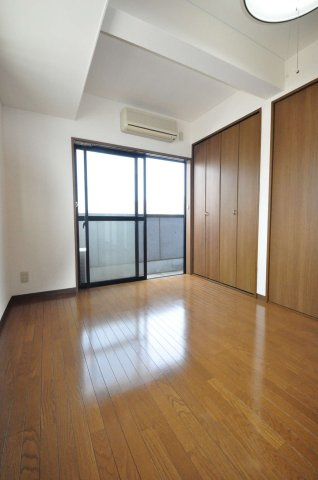 大阪市城東区関目５丁目の賃貸マンションの寝室