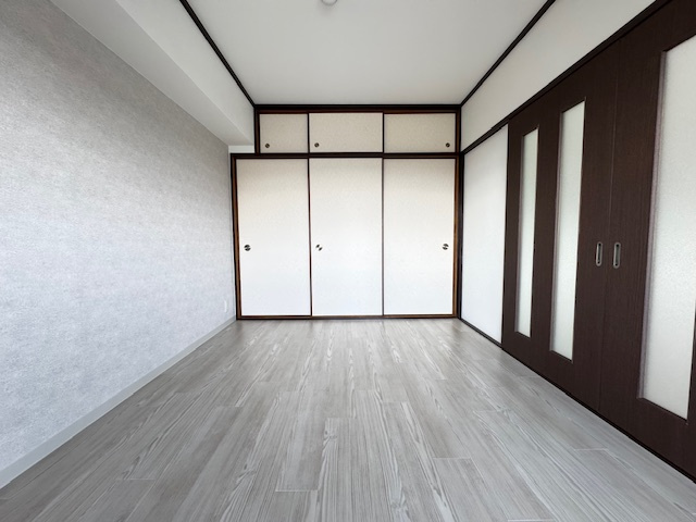 パストラル和泉の居間・リビング