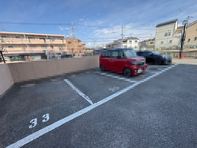 パストラル和泉の駐車場