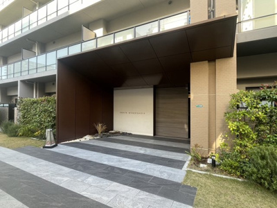 【エントランス】 | ヴェリテ三国ヶ丘