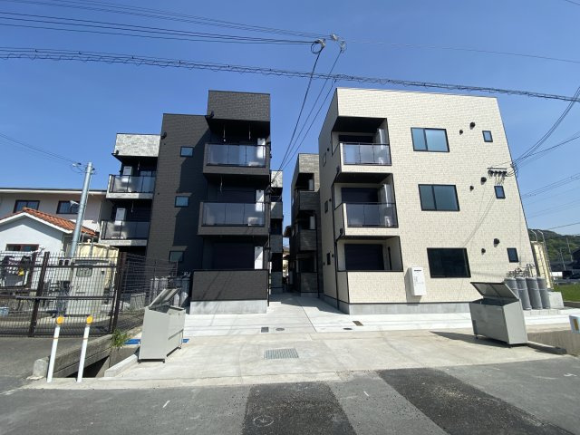 ボヌール英賀保駅前Ⅱの外観