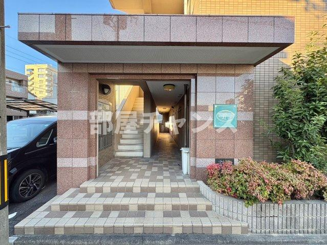 レージュ城西のエントランス