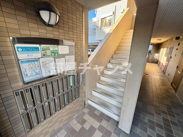 レージュ城西のロビー