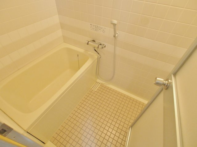 サニーマンション西田の浴室