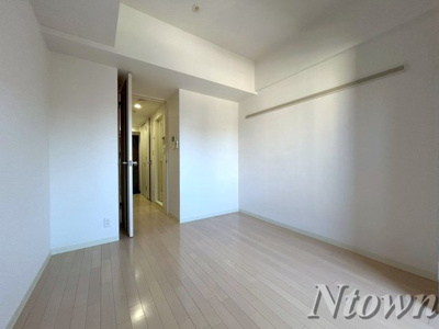 【居間・リビング】 | プレサンス鶴舞グリーンパーク | ゆったりとした居間です