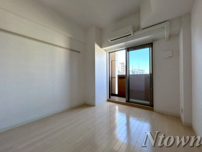 【居間・リビング】 | プレサンス鶴舞グリーンパーク | 居間です