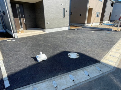 【駐車場】 | 富里市七栄第３０-2号棟 | ４ＬＤＫ　最短即日見学も可能です。お気軽にお問合せ下さい！  