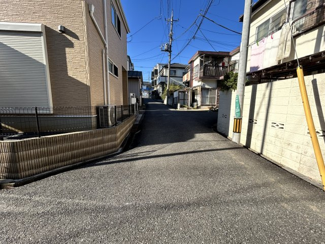 さいたま市岩槻区加倉一丁目の前面道路含む現地写真|西側前面道路