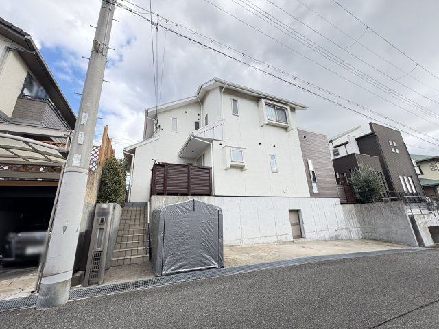 神戸市垂水区本多聞7丁目　戸建