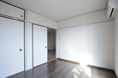 洋室6帖　エアコン付き♪