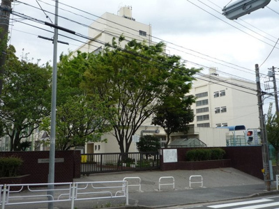 横浜市立洋光台第三小学校 300m