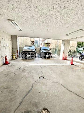 サンイーストの駐車場