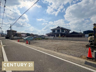 残り1区画！63坪で自由設計がしやすい土地広の分譲地です。お車も2台駐車可能です！
自分好みのカスタマイズのマイホーム造りができます☆