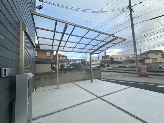 ＣＡＳＡ＋ＴＯＭＩＮＡＧＡの駐車場