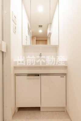 【洗面所】 | ヴィスターリ目白 | ※写真は同タイプ住戸です。 