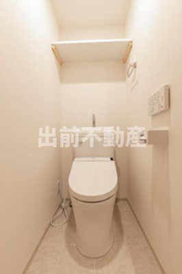 【トイレ】 | ヴィスターリ目白 | ※写真は同タイプ住戸です。 