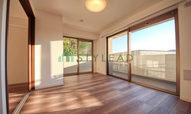 【洋室】 | ダイアパレス清水ケ丘スウィートガーデン