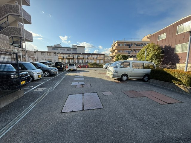 【駐車場】 | グランシャリオ